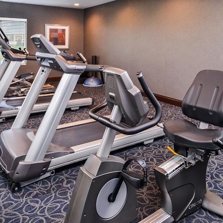 Holiday Inn Express Hotel & Suites York By Ihg Eksteriør billede